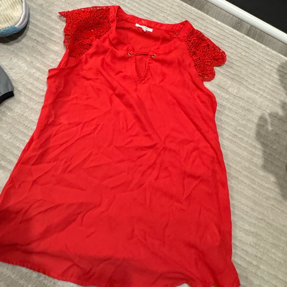 Red classy shirt - Picture 1 of 2